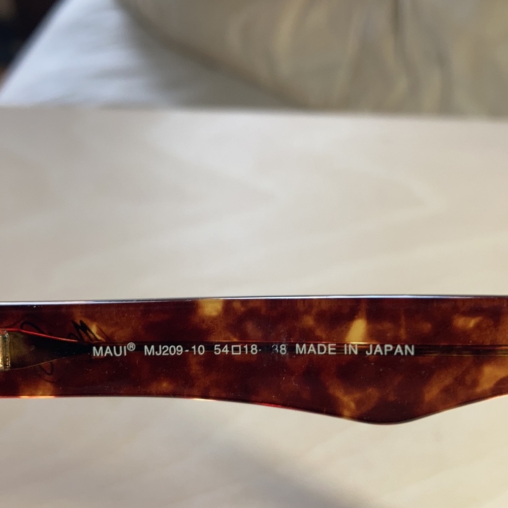 Maui Jim sunglasses - Picture 3 of 4